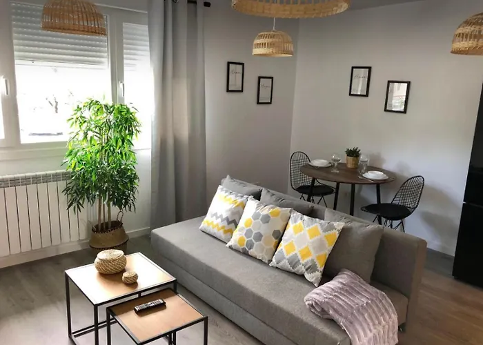 아파트 Con Jardin Y Garaje 사라고사